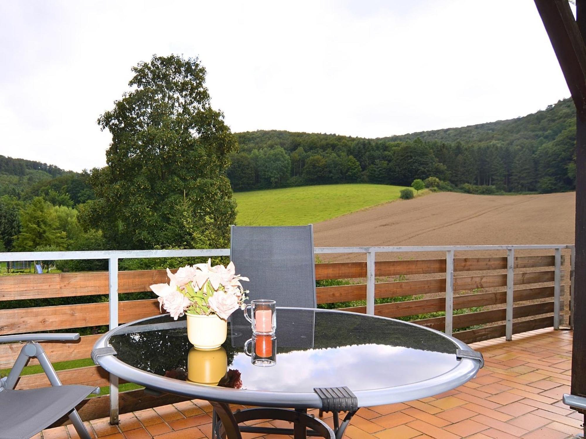 Spacious Apartment In Weser Uplands With Garden باد بيرمونت المظهر الخارجي الصورة